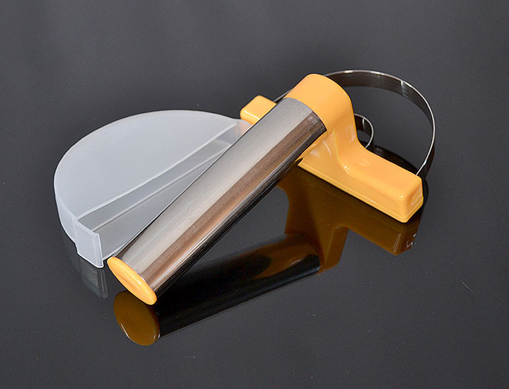 Krájač na ananás VELEKA-806