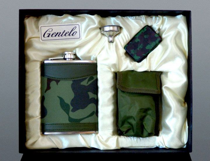 Ploskačka KEEP CALM AND DRINK 240ml so zapaľovačom