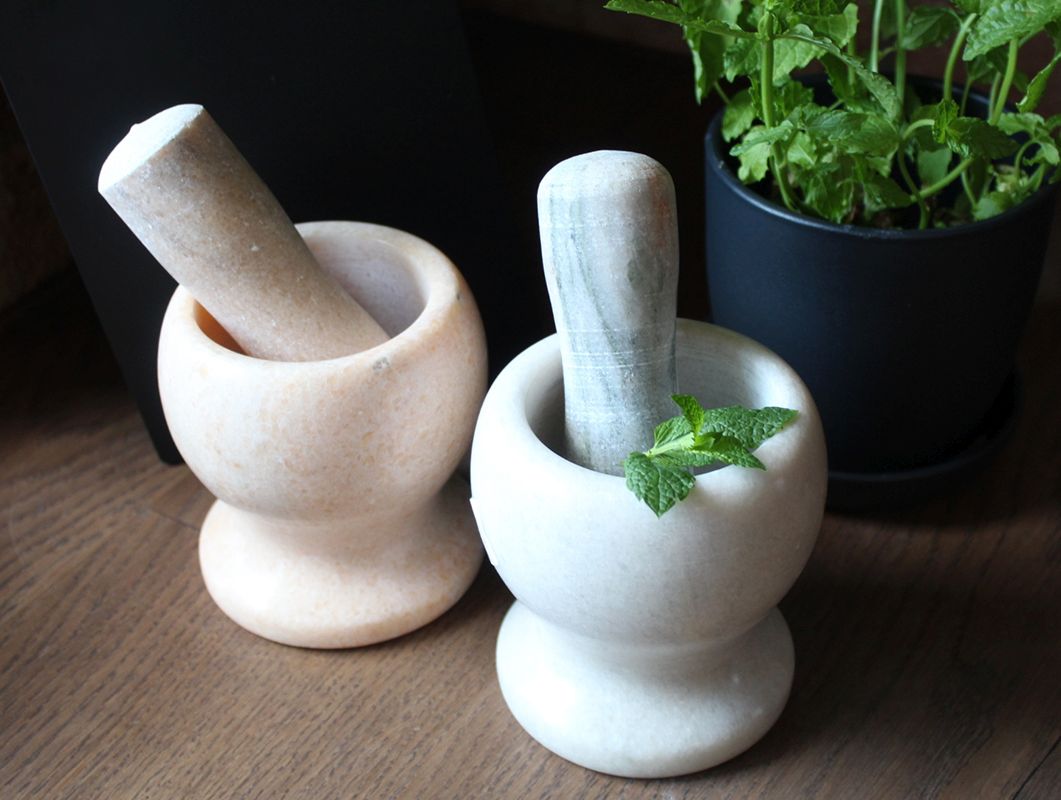 Mažiar keramický biely