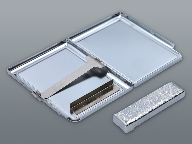 Puzdro so vstavaným zapaľovačom Gentelo Butterflies