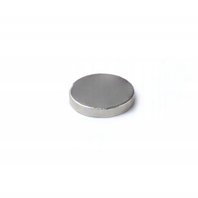 Magnety neodymové 15x1,5mm 10ks silné