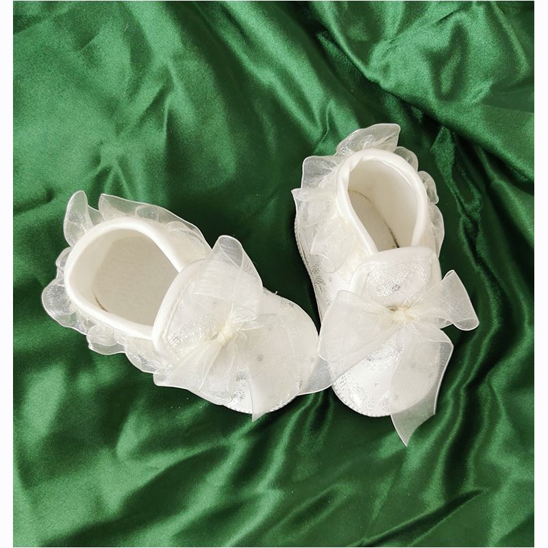 Christopher - Detské topánky - capáčky biele č.18 - 11 cm