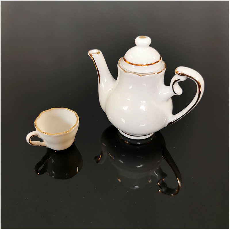 Reutter Porzelan - Miniatúra Radiátor s ozdobnými rebrami 7,7 x 2,5cm