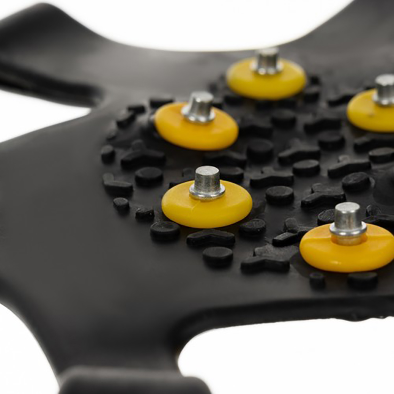 Protišmykové návleky na topánky s kovovými hrotmi (37-41)