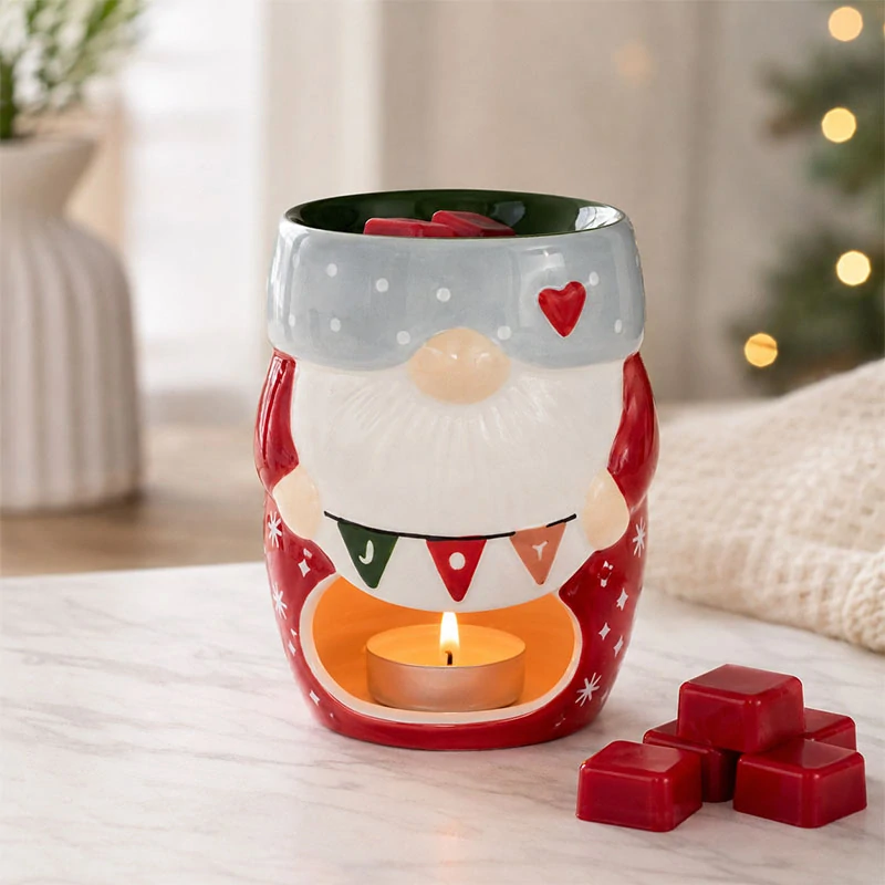 Vianočná keramická aroma lampa s vonným voskom Spiced Berry 30 g