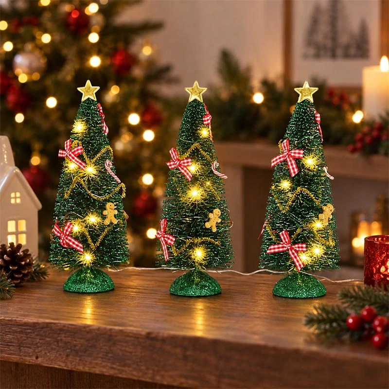 Sada 3 LED vianočných stromčekov 20 cm