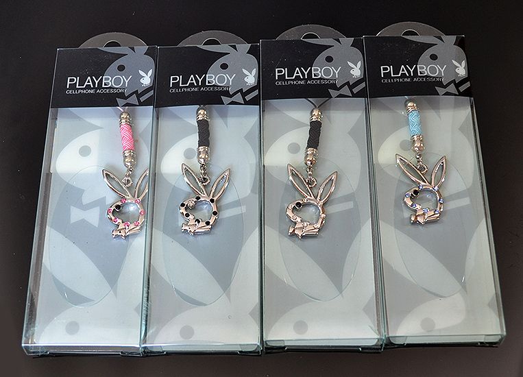 Prívesok PLAYBOY RABBIT Color