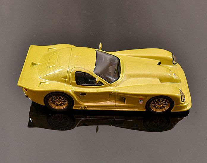 Model Panoz Esperante GTR-1 1:43