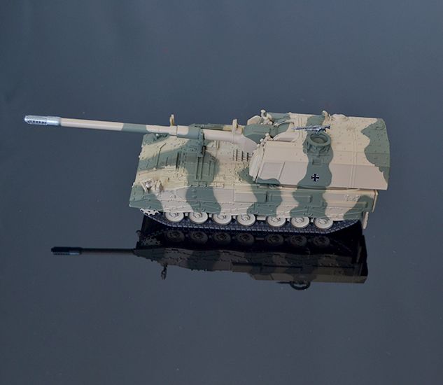 Model tanku Panzerhaubitze 2000 1:74