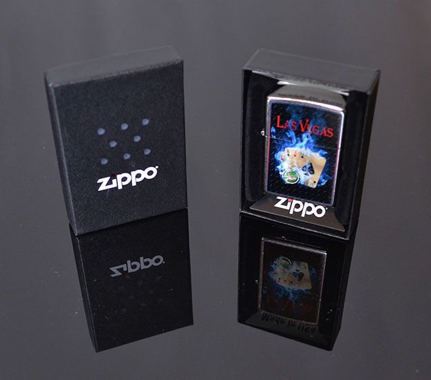 Zapaľovač ZIPPO Card Chip Smoke