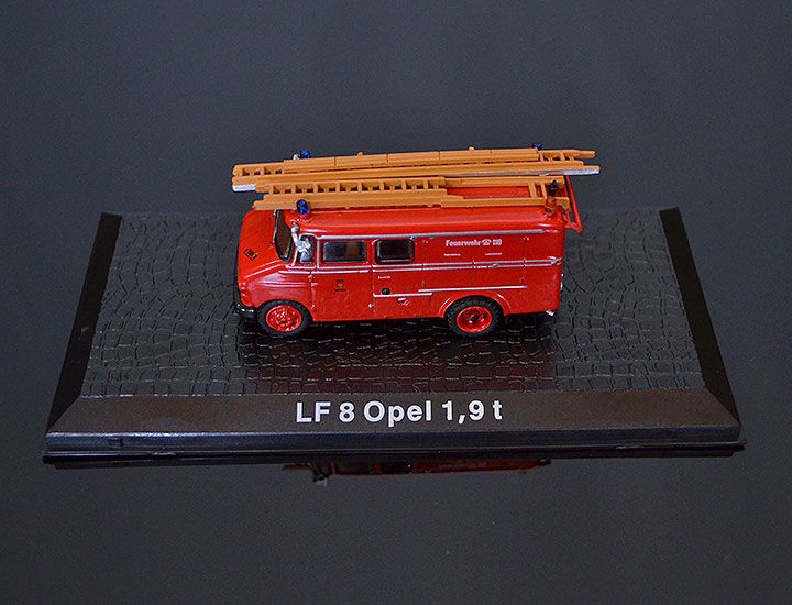 DeAgostini Model veterán LF 8 Opel 1,9t 1:72