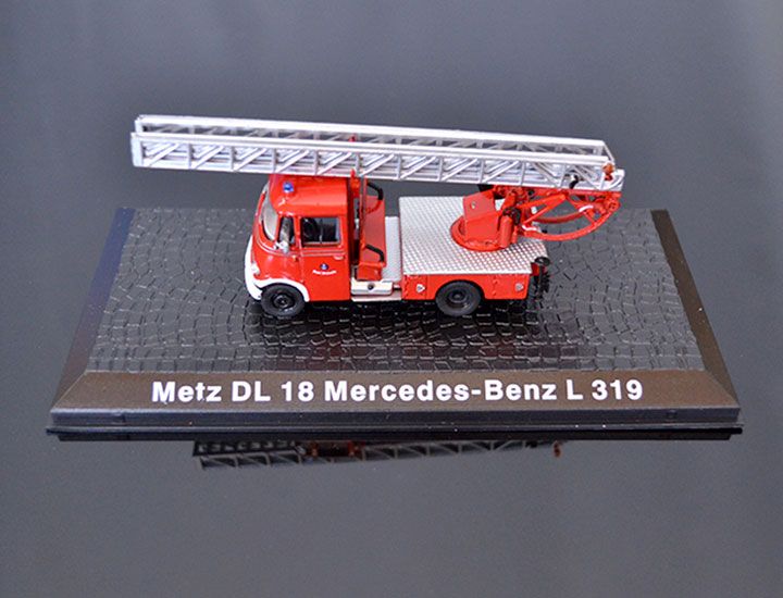 DeAgostini Model veterán Mercedes Benz L-319 1:72