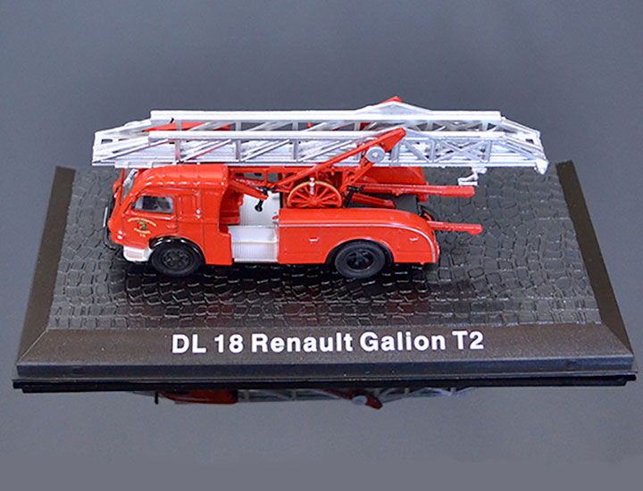 DeAgostini Model veterán DL 18 Renault Galion T2 1:72