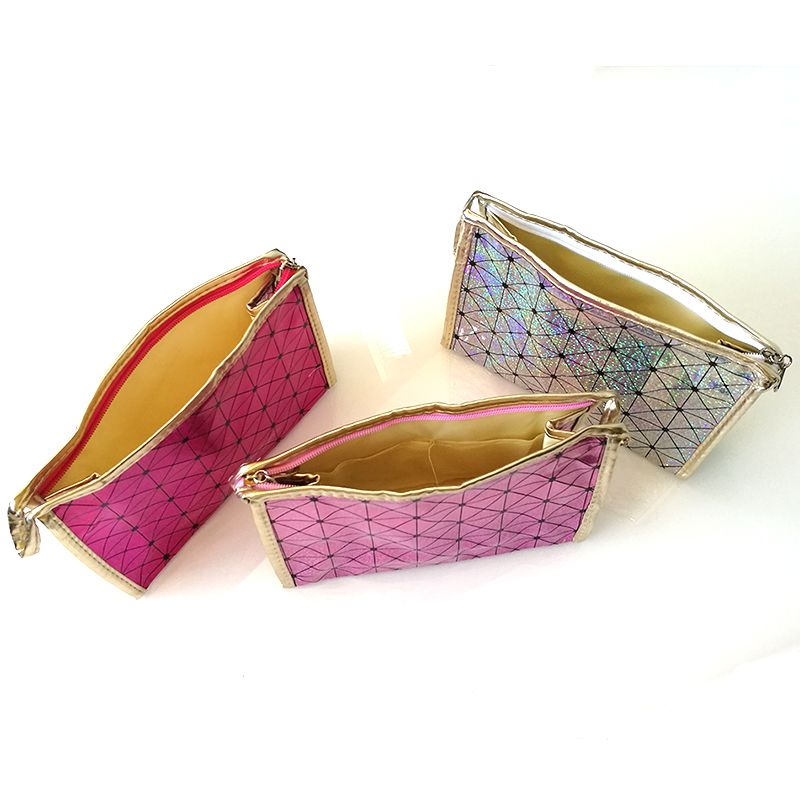 Kozmetická taška holografická geometrické vzory