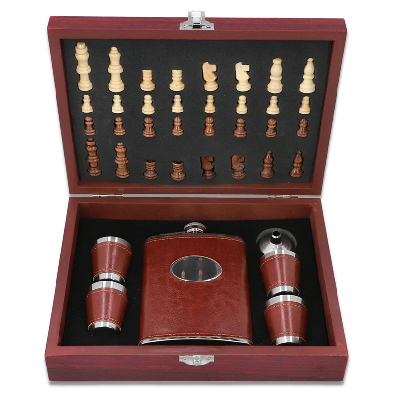 Ploskačka 240 ml v darčekovej kazete Chess – šachový set