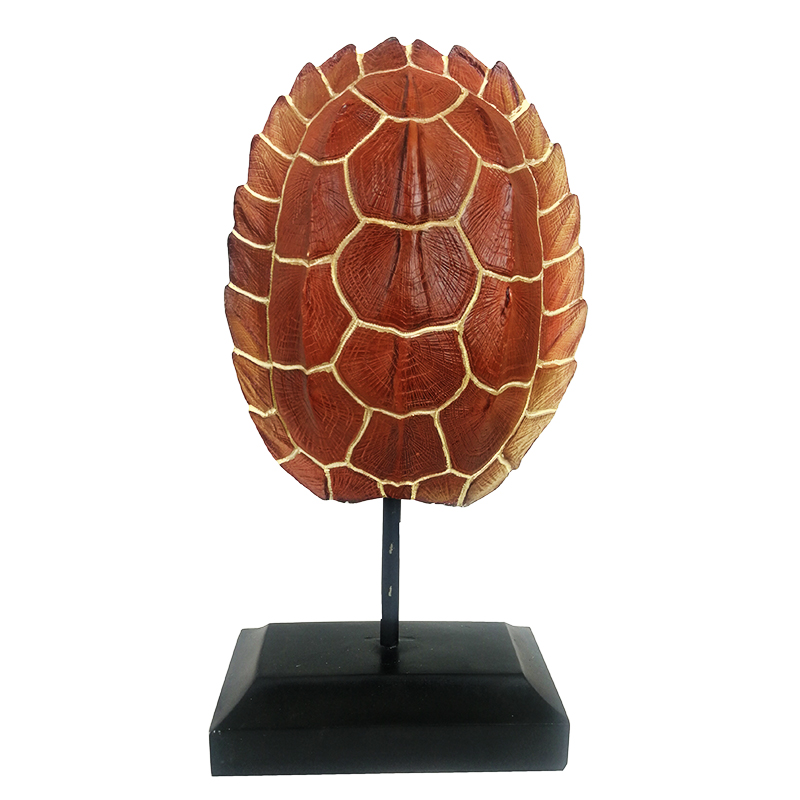 Pancier korytnačí na podstavci dekorácia