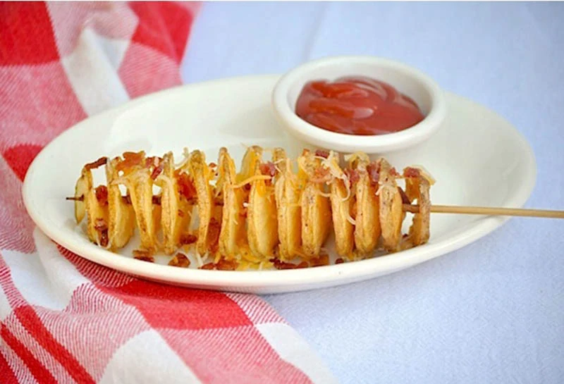 Ručný krájač na zemiakové špirály