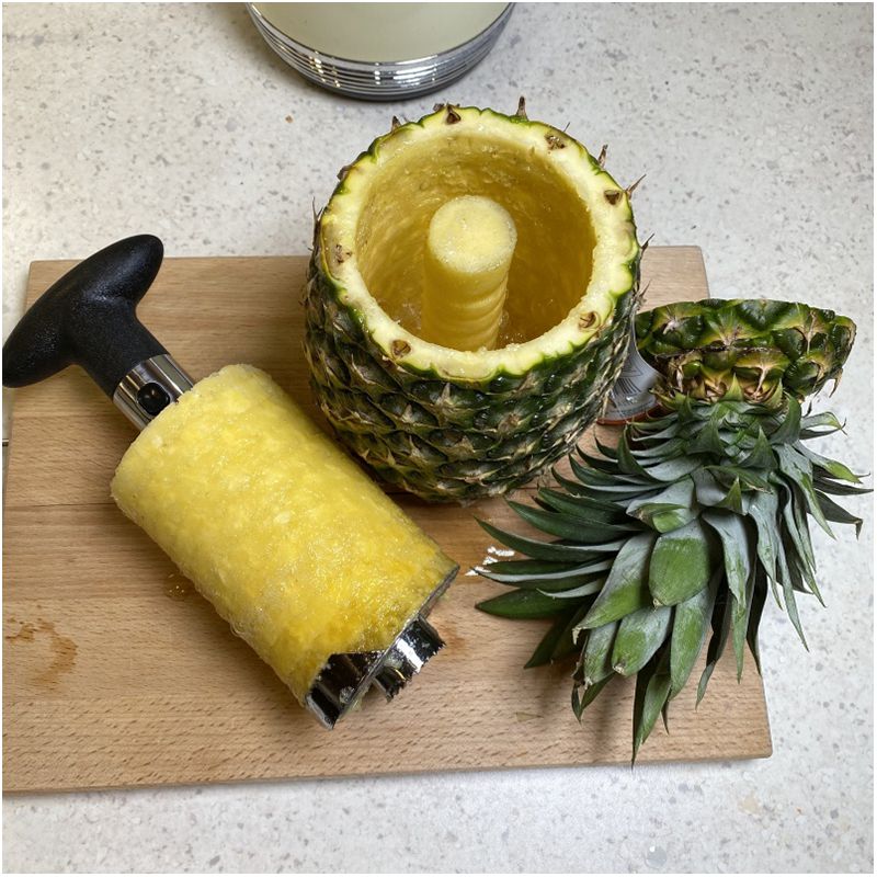 Nerezový vykrajovač na ananás