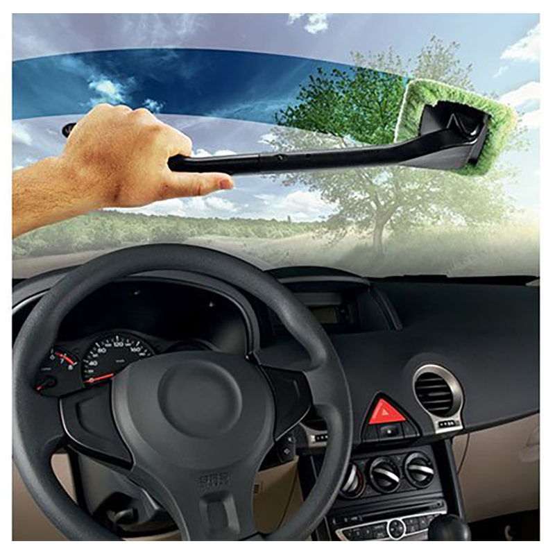 Univerzálna stierka na okná v aute