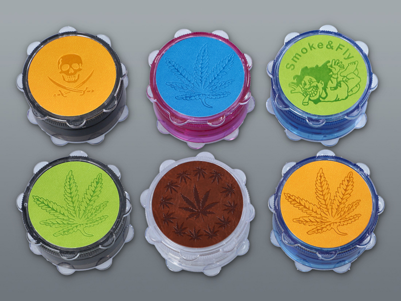 Mlynček na bylinky plastový List X. 6cm