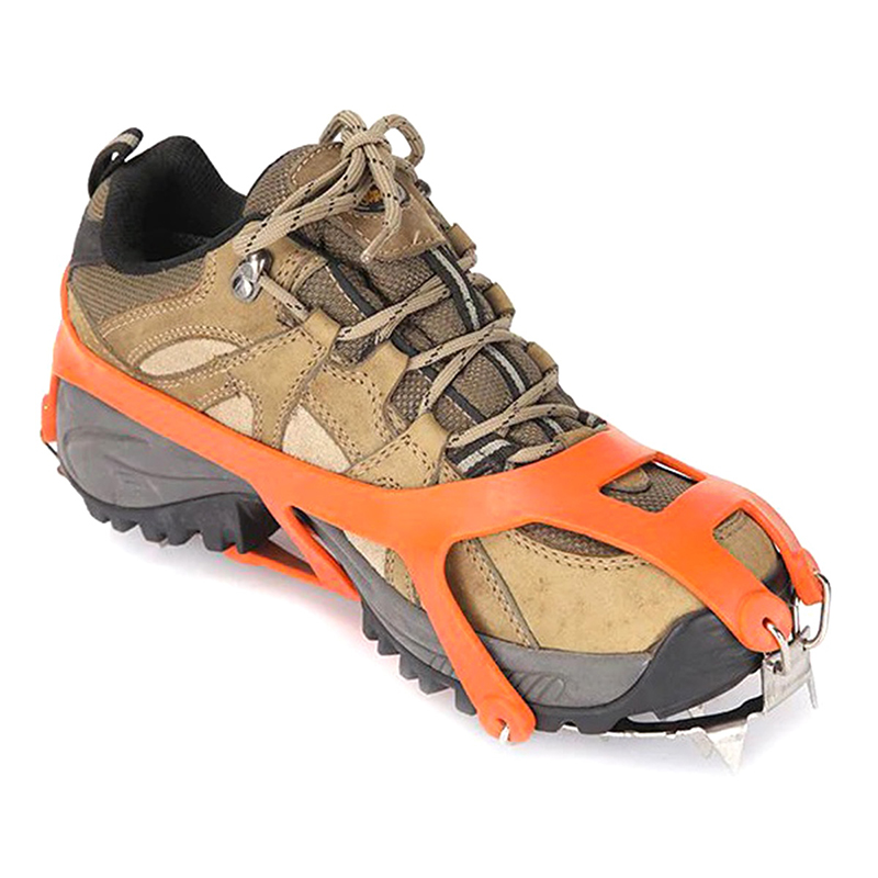 Protišmykové návleky na topánky s kovovými hrotmi 39-46