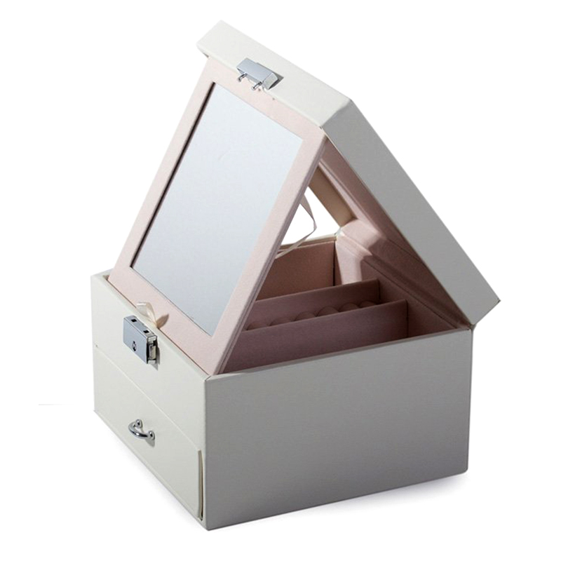 Kufrík na šperky biely