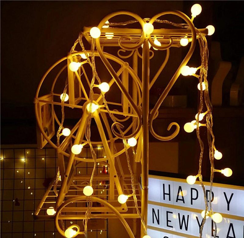 Svetelná záhradná girlanda 30 LED