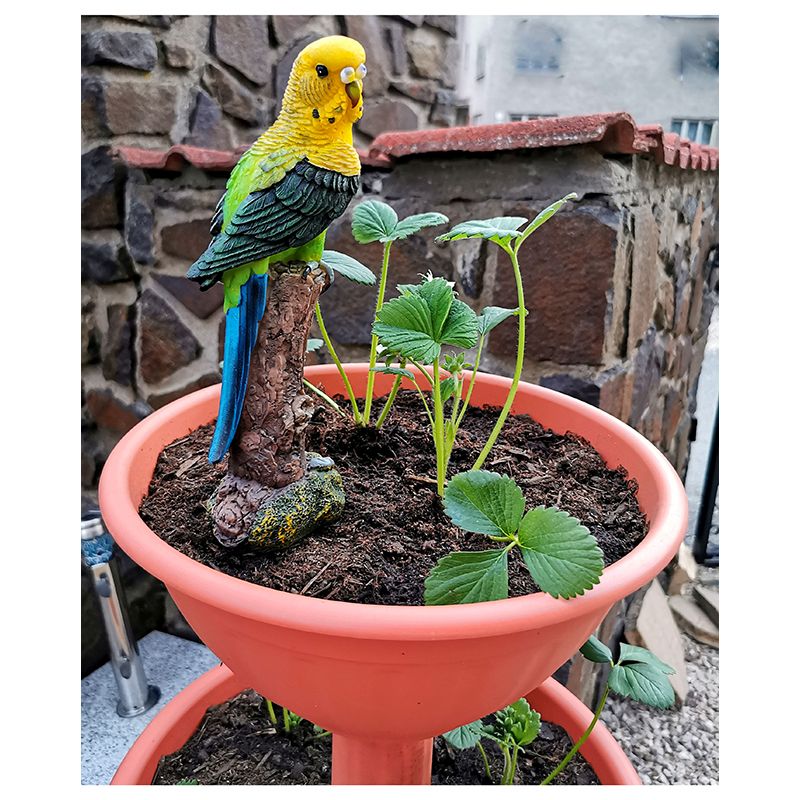 Dekorácia vtáčik sediaci na drievku