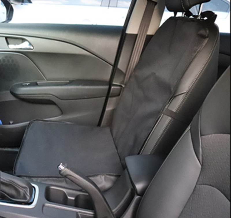 Podložka pre psa do auta 107x53cm