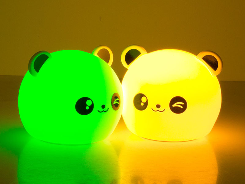 Detská LED lampa Panda s ovládačom