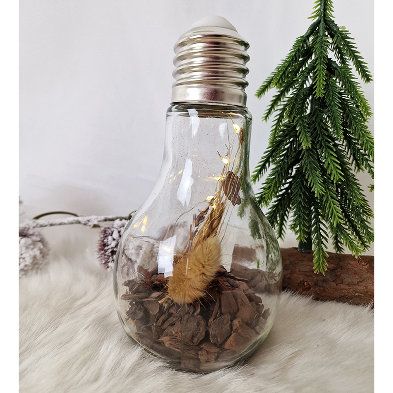 LED žiarovka jesenno-vianočná