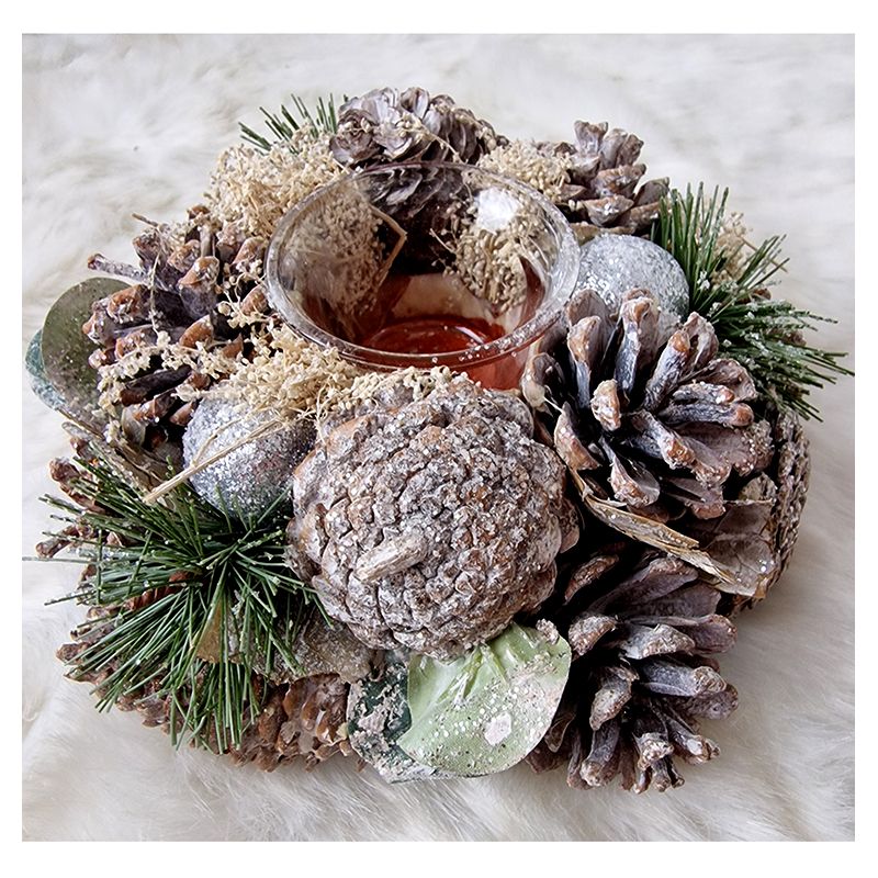 Vianočný veniec na čajovú sviečku zdobený 