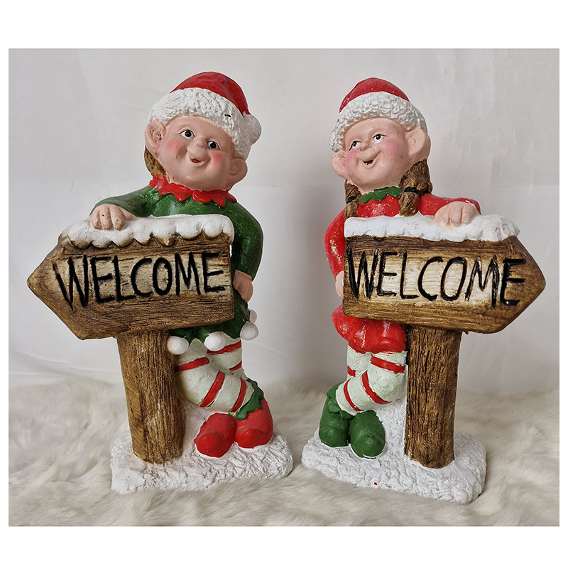 Vianočný Elf s tabuľou welcome 