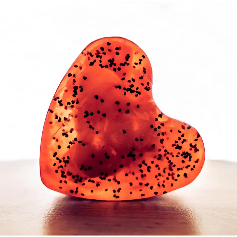 Glycerínové mydlo červené 90g - Jahoda - ručne vyrobené 