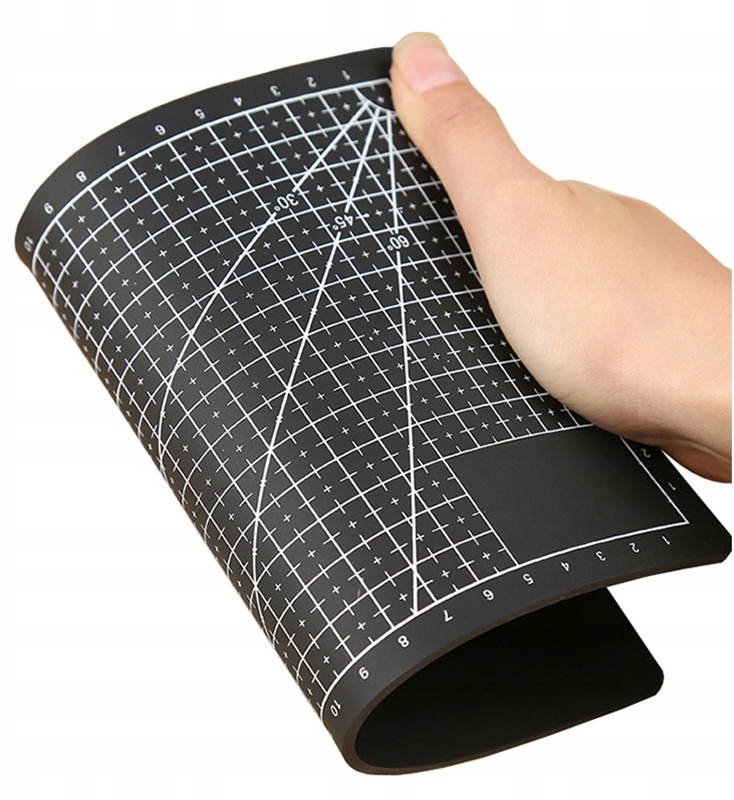 Modelárska podložka na rezanie A4 obojstranná čierna