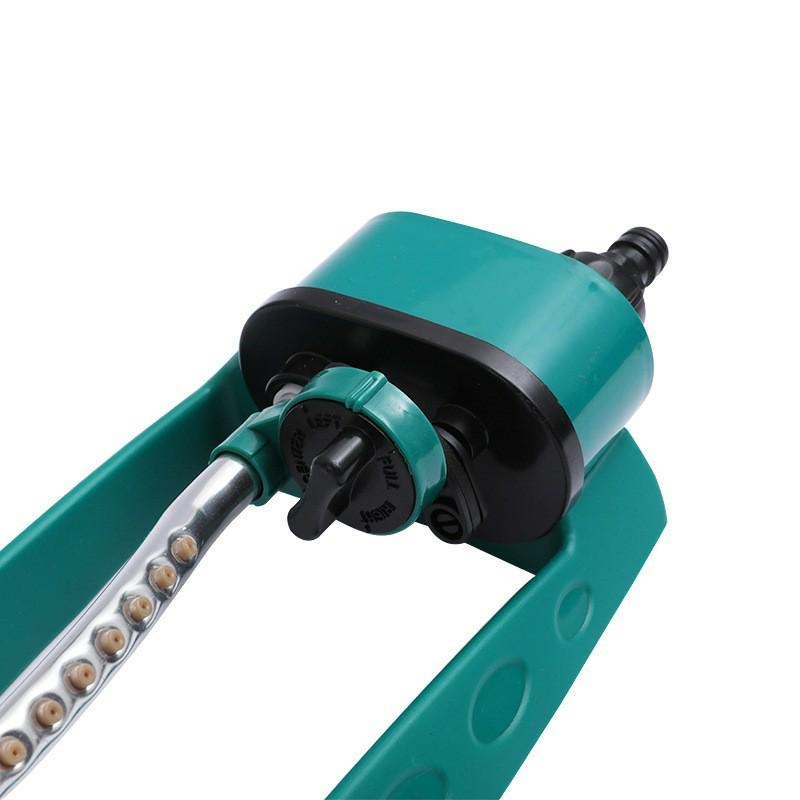 Záhradný oscilačný zavlažovač