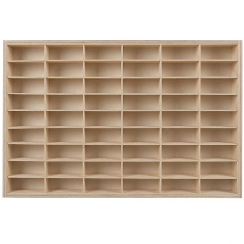 Drevený regál na autíčka a modely 60 x 40 cm