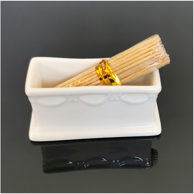 Špáradlá dvojhroté v darčekovom balení so zlatou stuhou