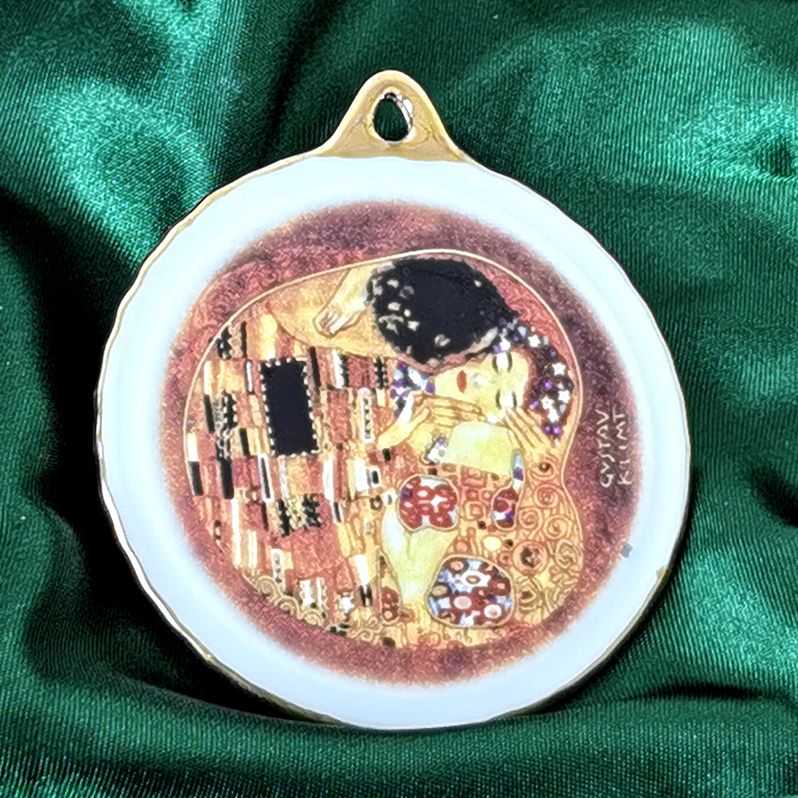 Reutterr Porzelan - Gustav Klimt - The Kiss