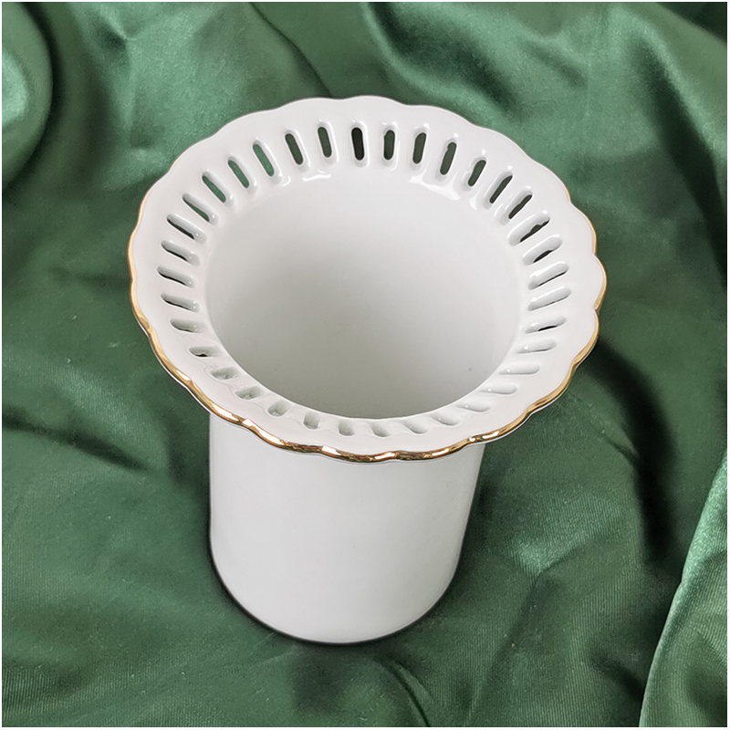 Reutter Porzelan - Porcelánová váza so zlatým zdobením 9/8,5cm