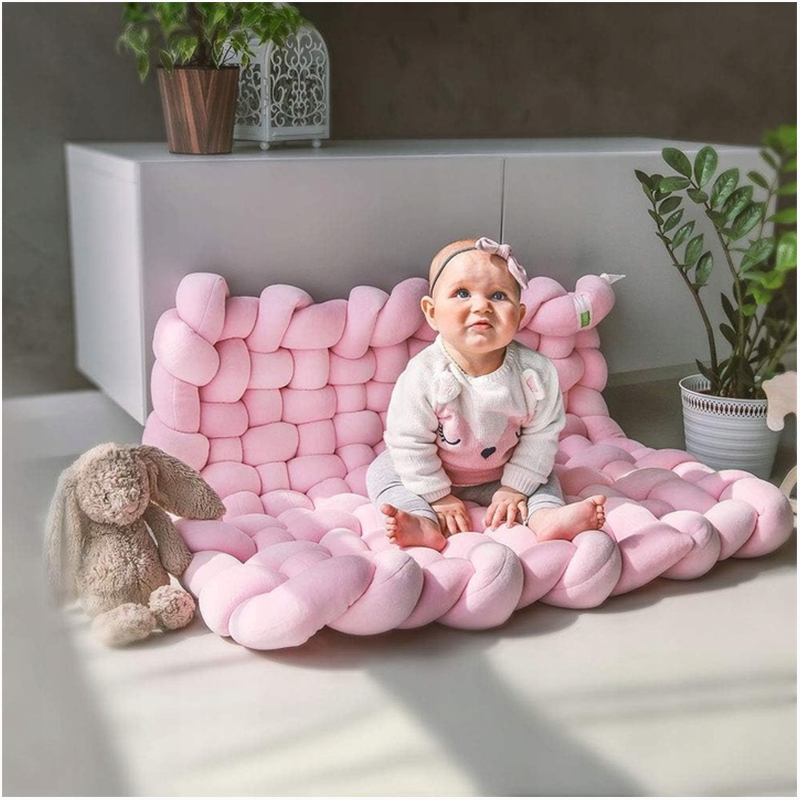 Velúrová pletená podložka LULANDO 75 × 75 × 8 cm – ružová