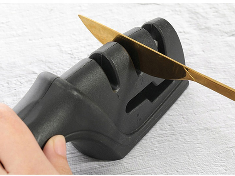 Brúska na nože a nožnice trojfázová