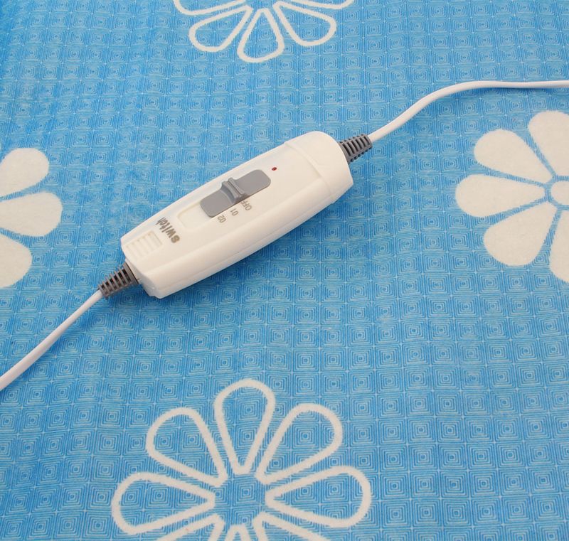 Elektrická vyhrievacia deka 150 x 120cm Kvietky