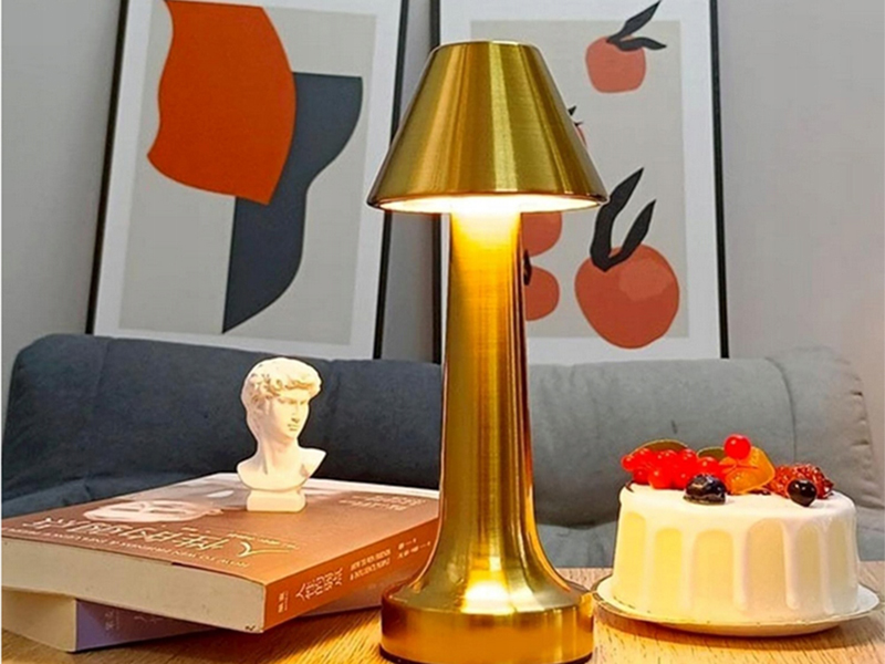 Stolná lampa A12 dotyková 23cm 3W USB