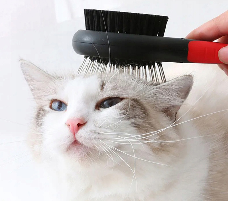 Kefka na vyčesávanie srsti obojstranná