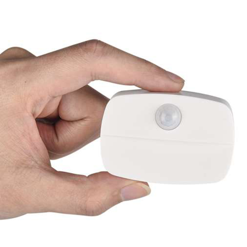 Nočná lampa LED s detektorom pohybu