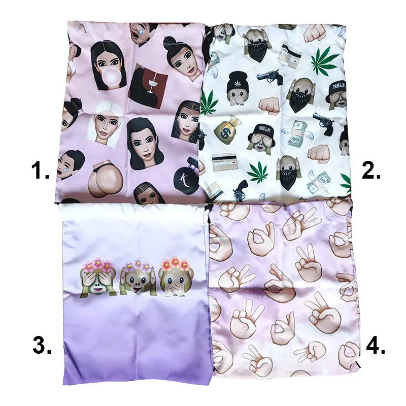 Batoh so šnúrkami emoji 40 x 30 cm