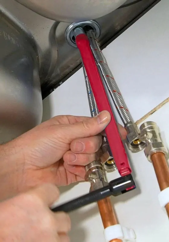 Montážny kľúč s kĺbom na batérie (4 hlavice 8-12mm)