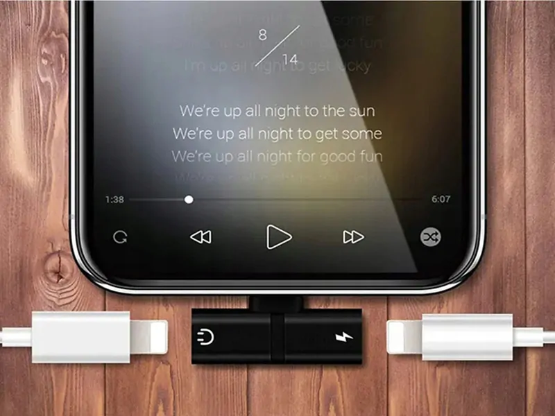 Rozdeľovač iPad iPhone 2v1