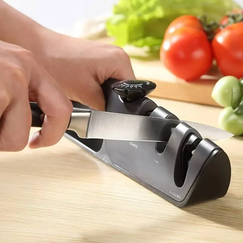 Trojfázová brúska na nože a nožnice s nastaviteľným uhlom brúsenia